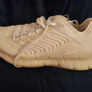 Reebok Women's White Size 9